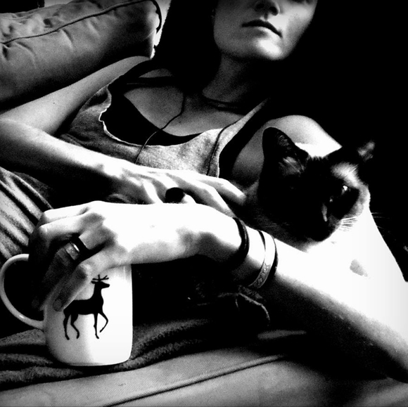 Meet your Posher, Eve - Picture 1 of 1